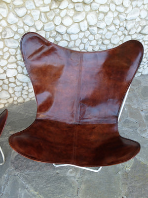 Pair vintage butterfly chairs by Jorge Ferrari Hardoy, disassembly possible, new covers