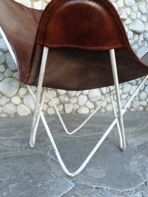 Pair vintage butterfly chairs by Jorge Ferrari Hardoy, disassembly possible, new covers