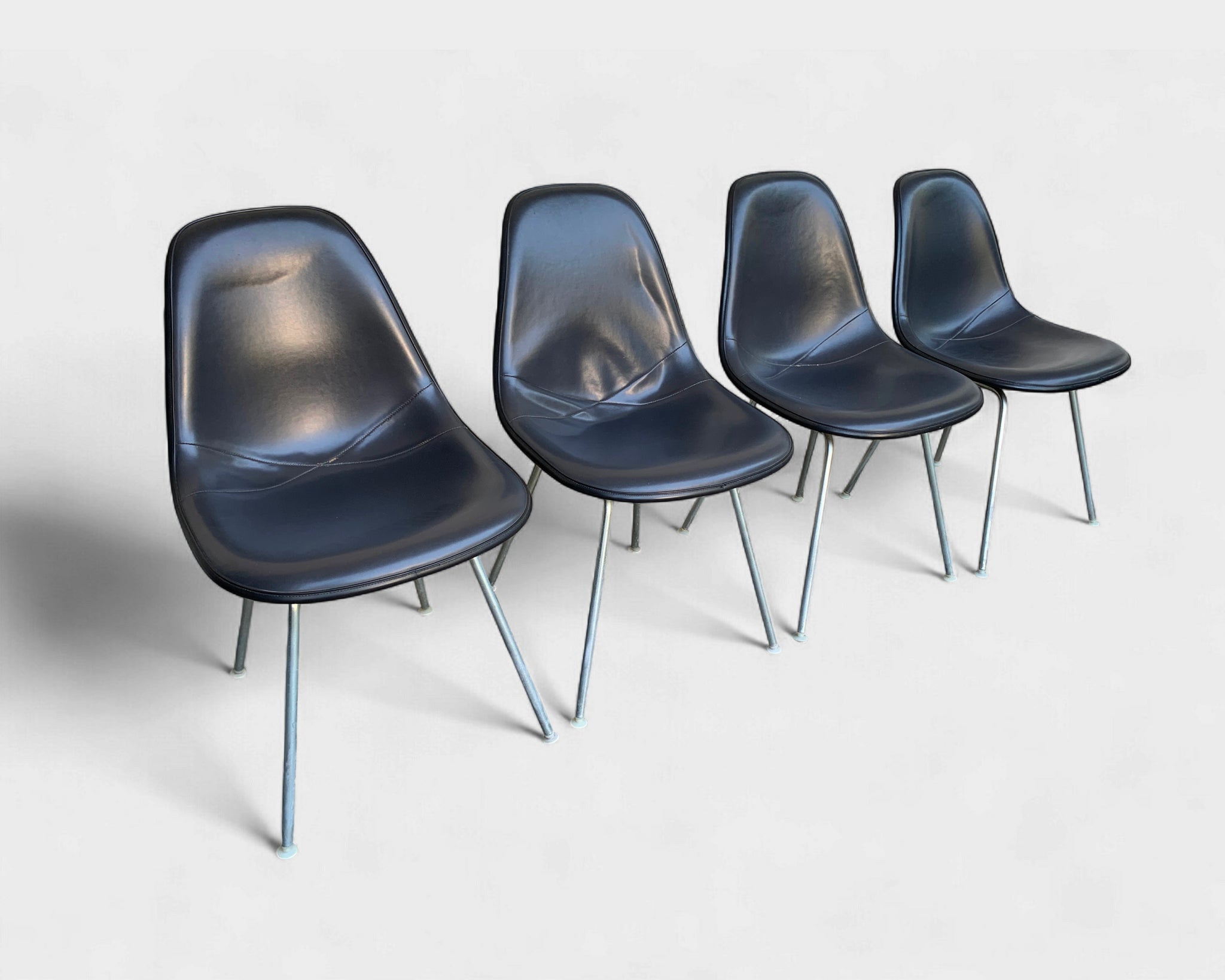 Set of 4 DSX Fiberglass Chairs, Charles & Ray Eames for Herman Miller, 1980s