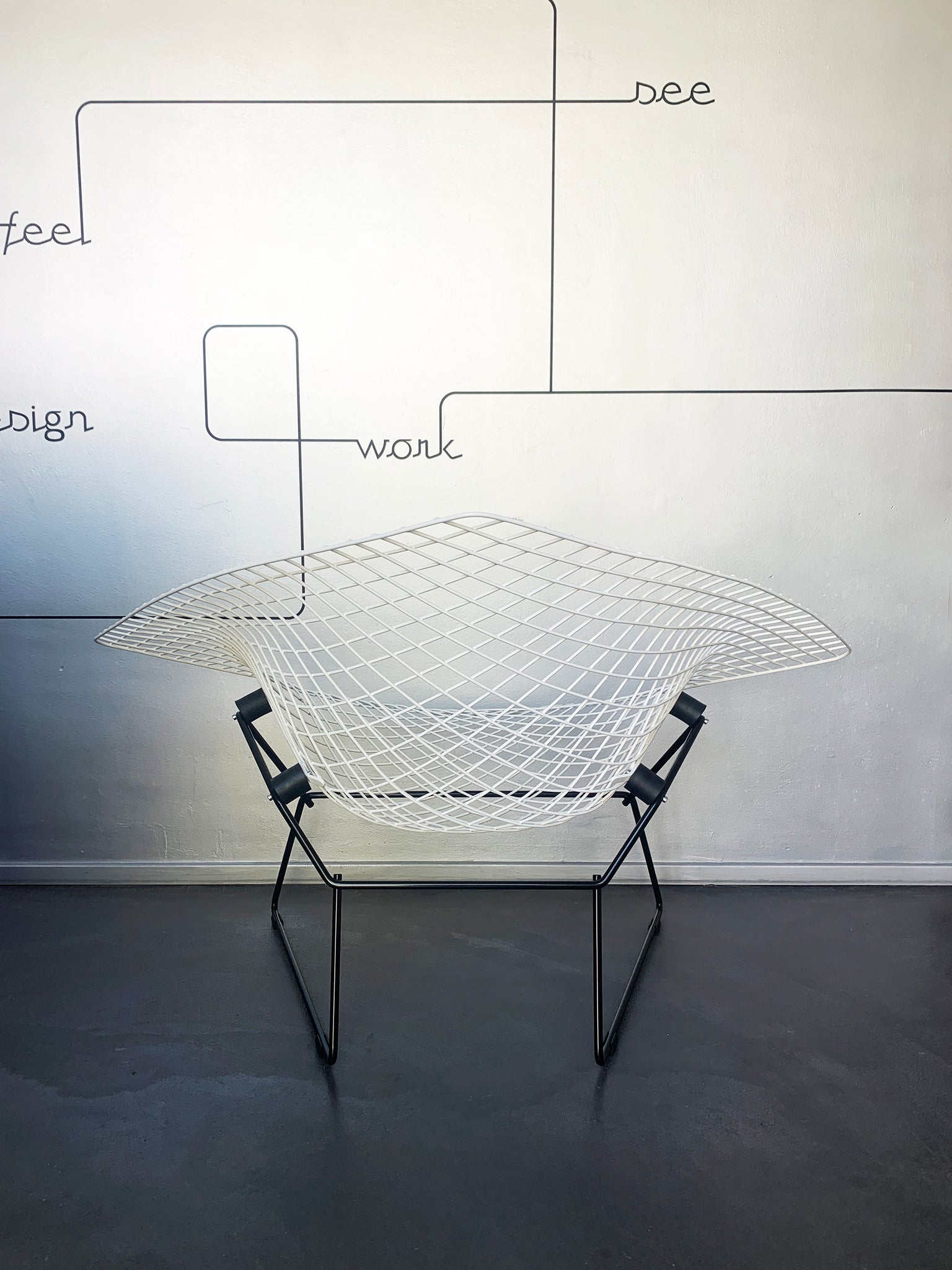 Big Diamond chair by Harry Bertoia for Knoll International 1960s, restored