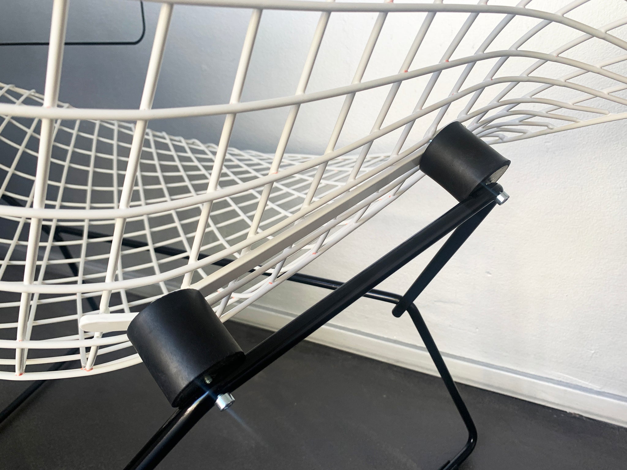 Big Diamond chair by Harry Bertoia for Knoll International 1960s, restored