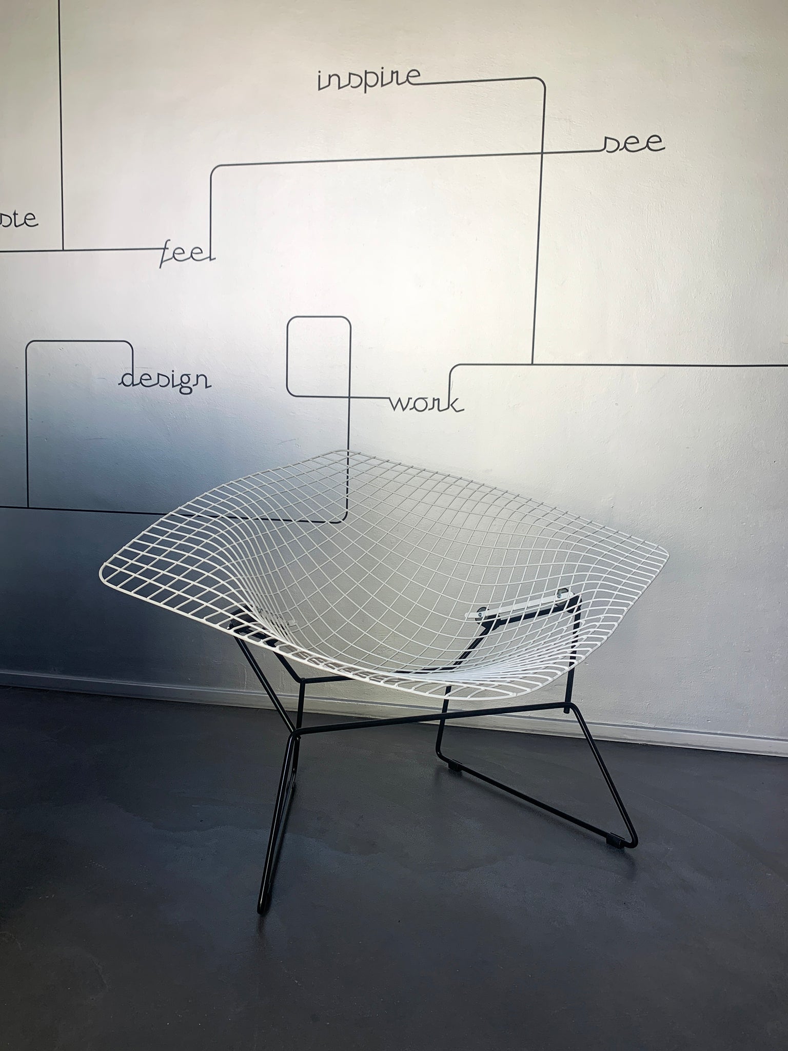 Big Diamond chair by Harry Bertoia for Knoll International 1960s, restored