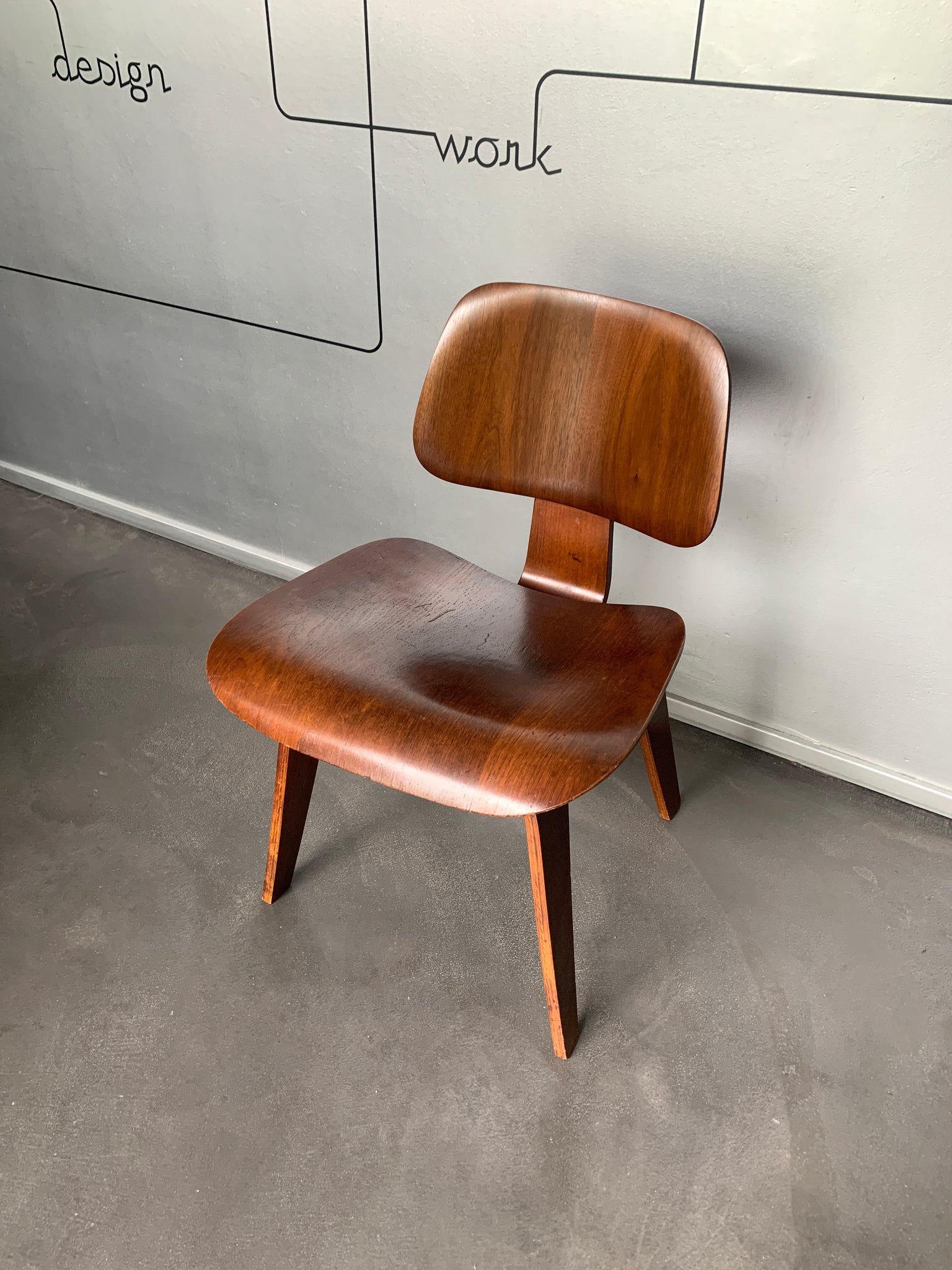 1945 DCW Dining Chair Wood, Charles & Ray Eames for Evans Plywood, with label