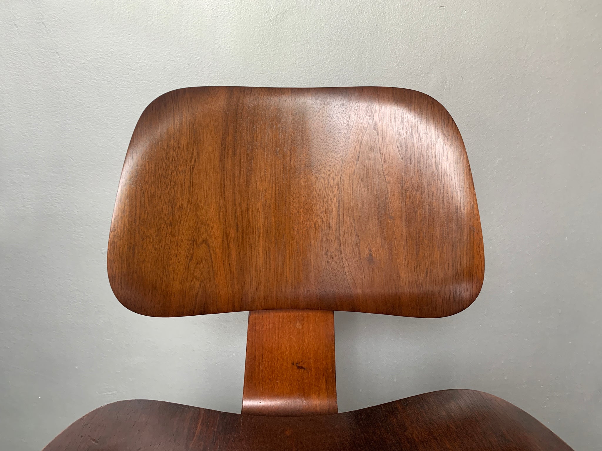 1945 DCW Dining Chair Wood, Charles & Ray Eames for Evans Plywood, with label