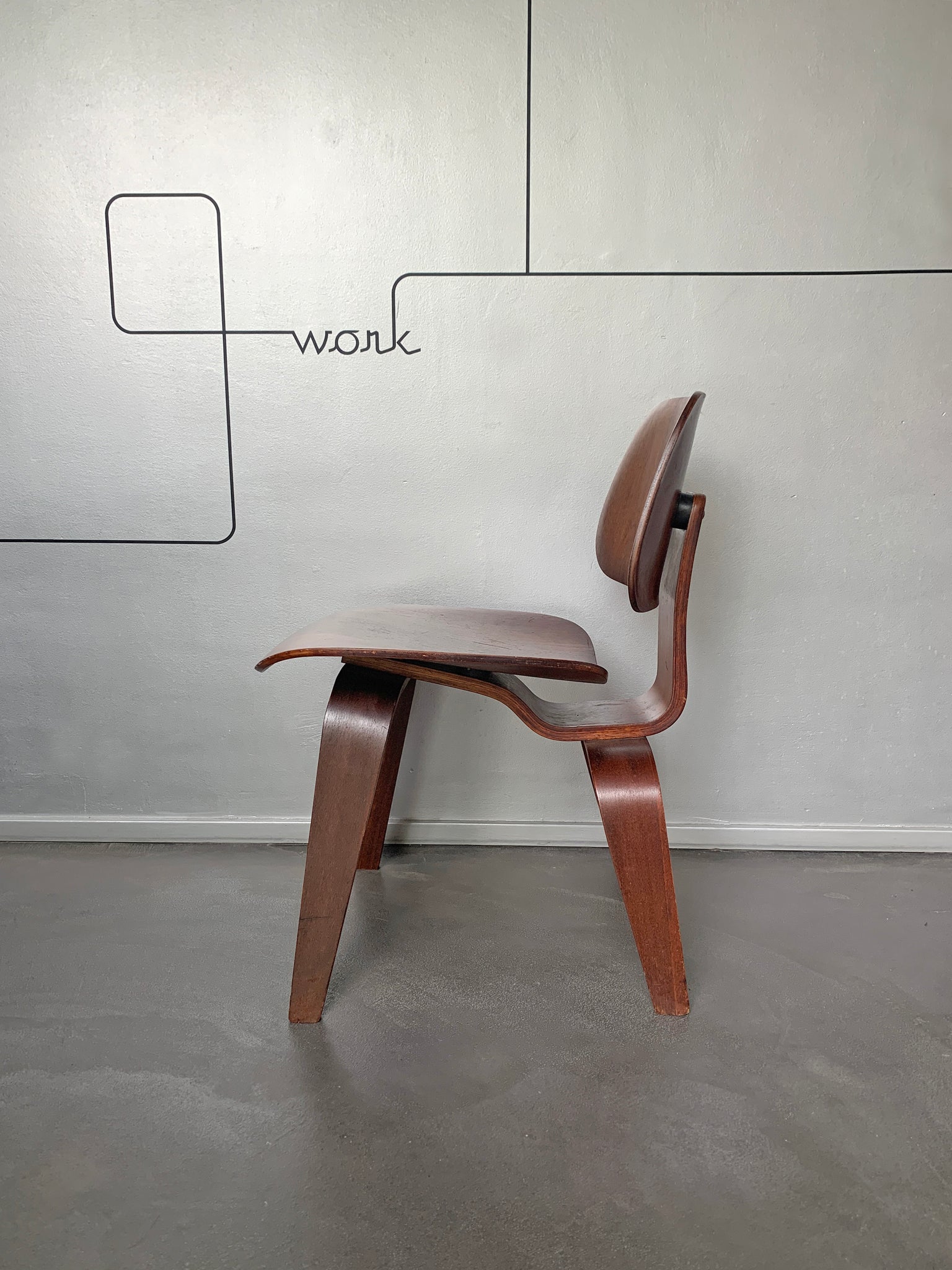 1945 DCW Dining Chair Wood, Charles & Ray Eames for Evans Plywood, with label