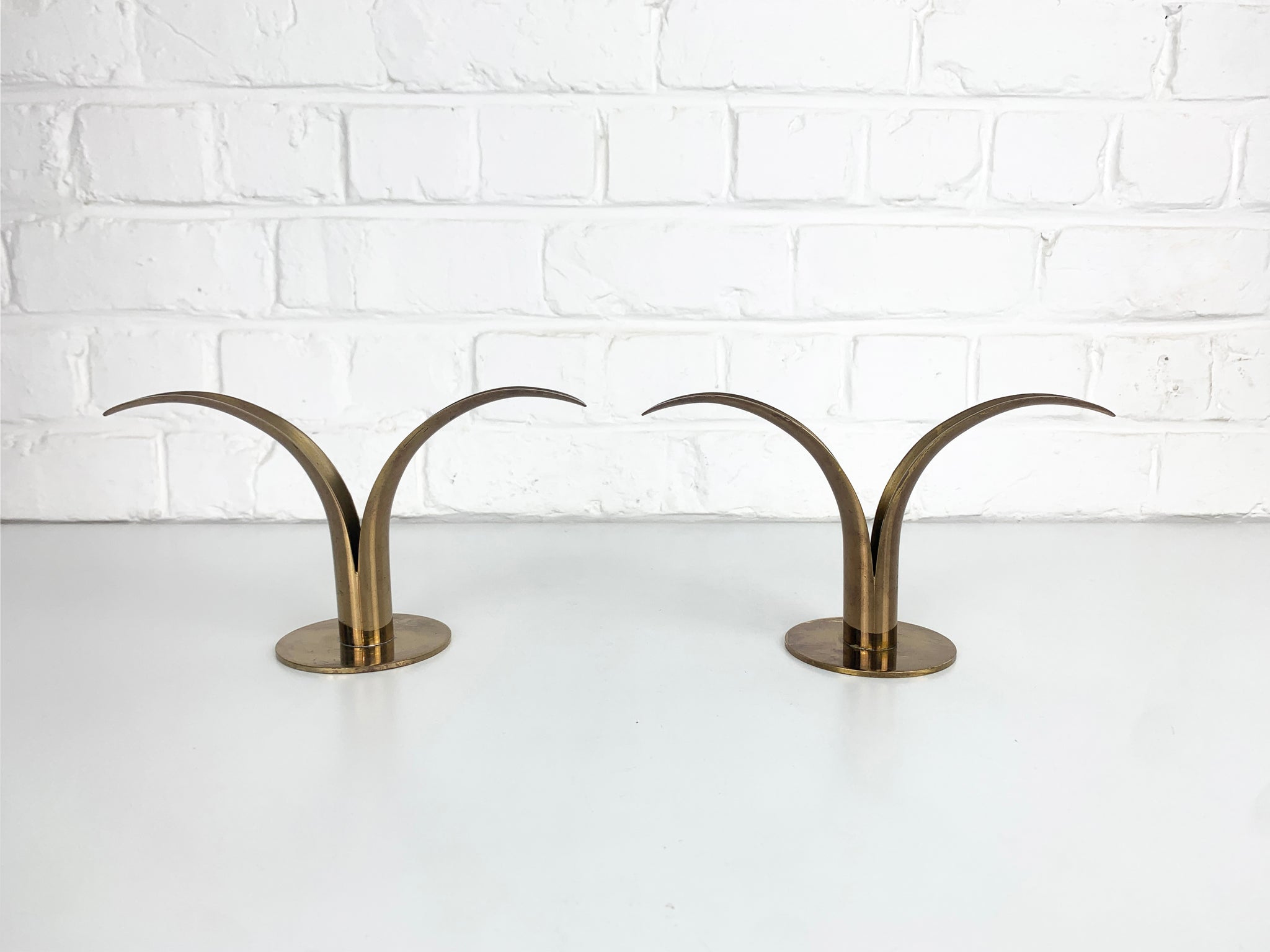 Pair Art Deco Lily Candlesticks in Brass by Ivar Ålenius Björk, Ystad-Metall Sweden