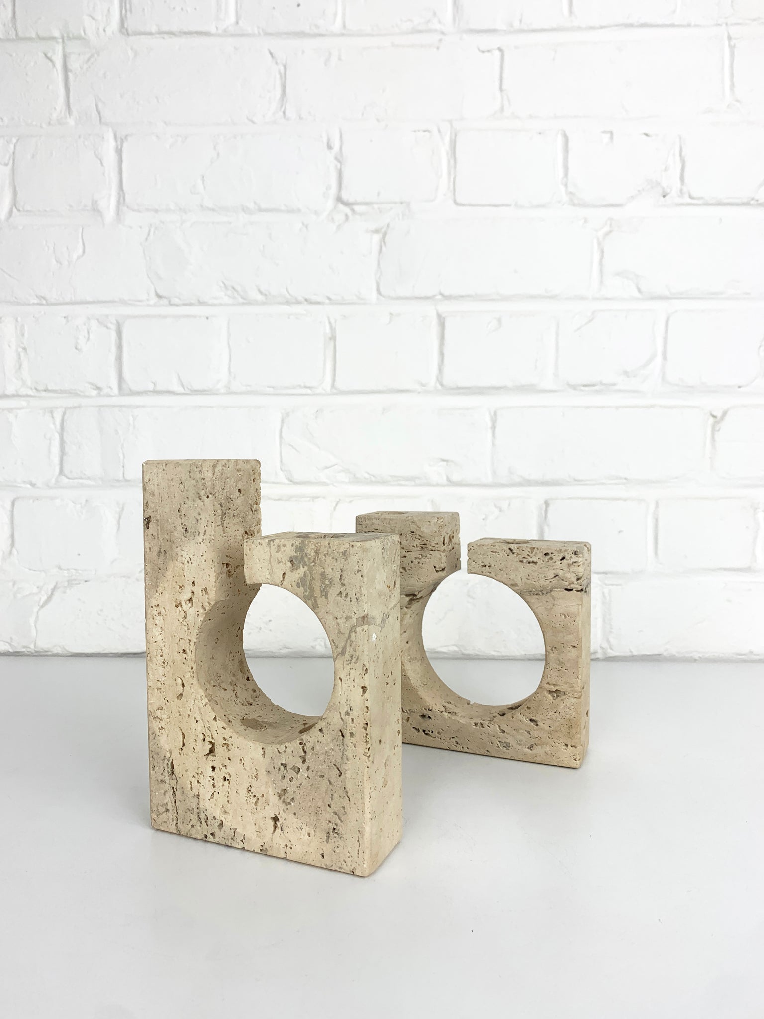 Pair Fratelli Mannelli brutalist candle holders in Travertine, 1970s