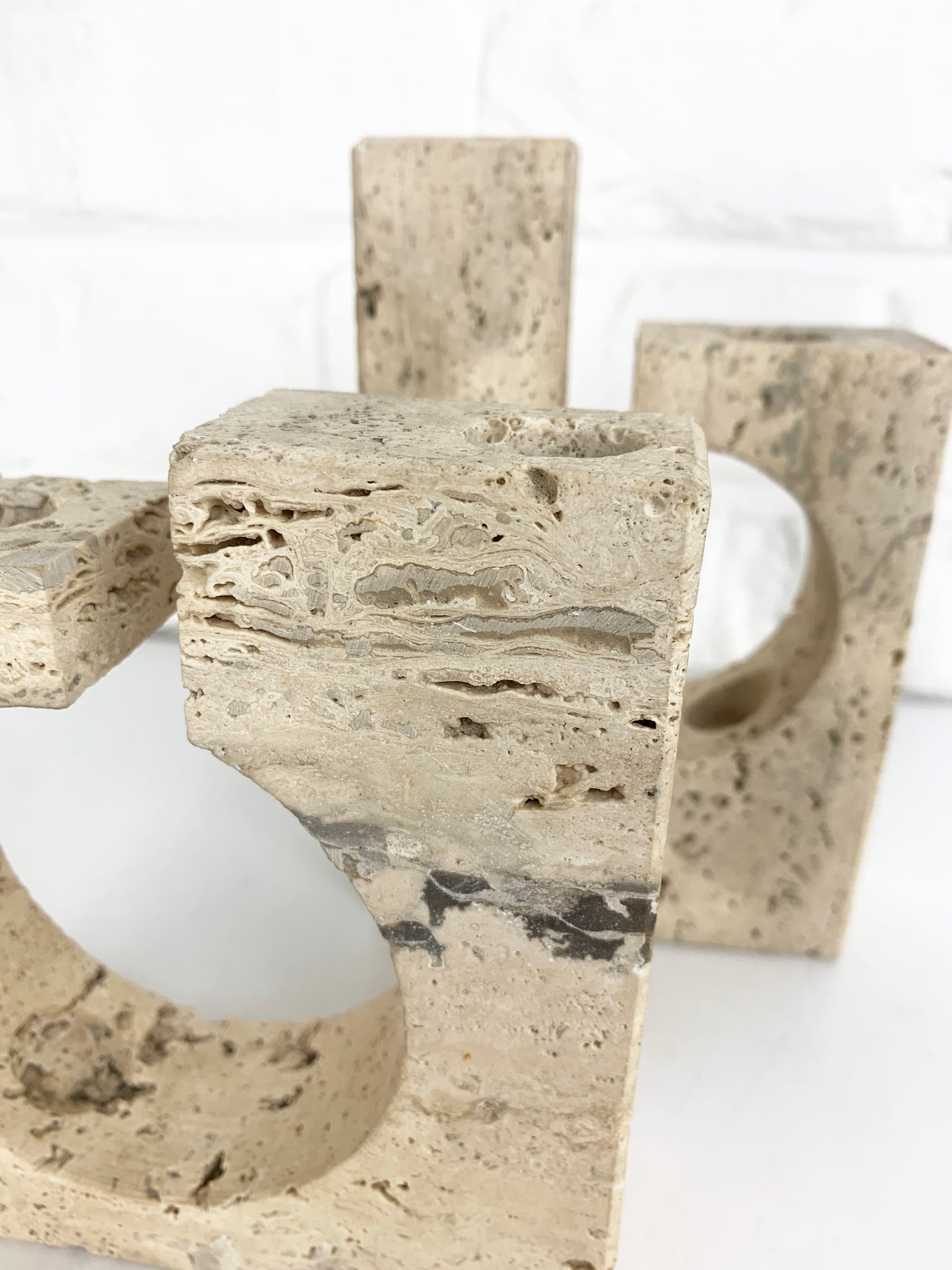 Pair Fratelli Mannelli brutalist candle holders in Travertine, 1970s