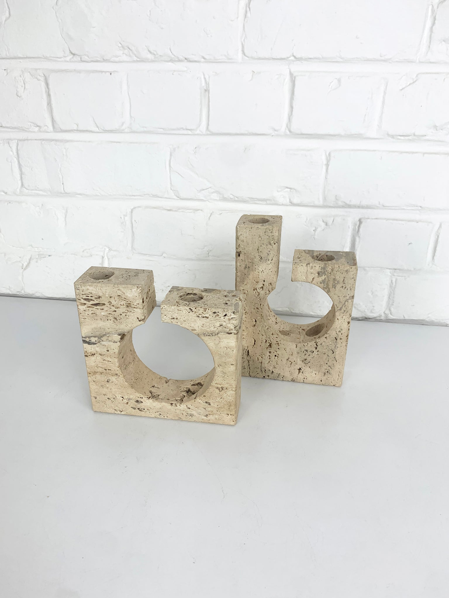 Pair Fratelli Mannelli brutalist candle holders in Travertine, 1970s