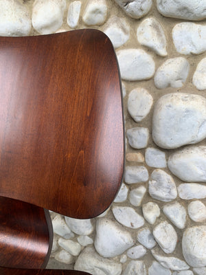 Pair LCW Lounge Chairs Wood Walnut, Charles & Ray Eames Evans / Herman Miller 1948-49