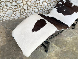 LC4 Chaise Longue by Le Corbusier, Jeanneret & Charlotte Perriand, Cassina, Cowhide, 1980s