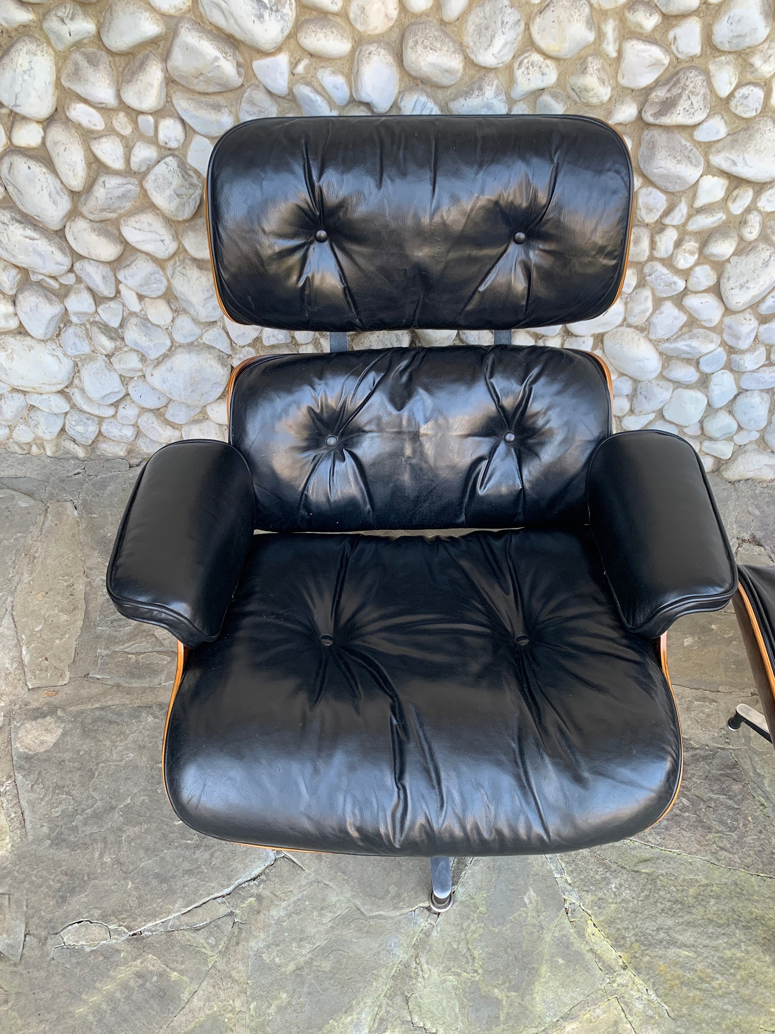 Herman Miller Lounge chair 670 & ottoman 671 Charles & Ray Eames 1960
