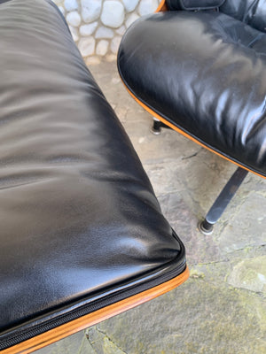 Herman Miller Lounge chair 670 & ottoman 671 Charles & Ray Eames 1960