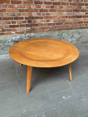 CTW Coffee Table in Ash Plywood, Charles & Ray Eames for Herman Miller / Evans, 1940s