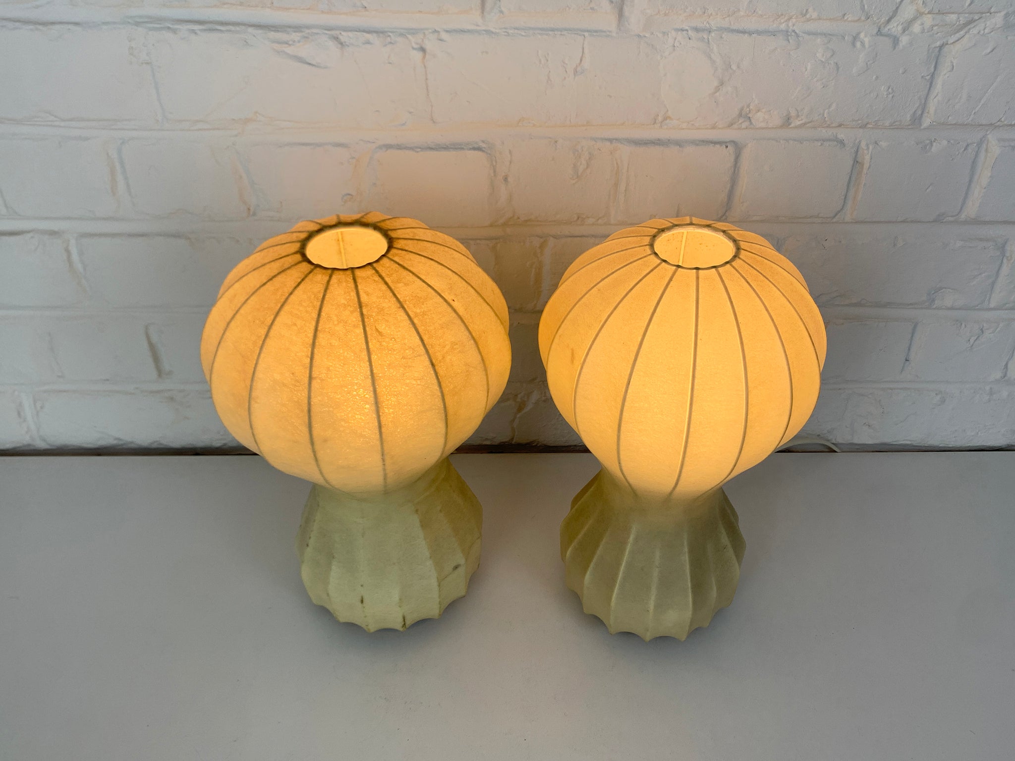 Pair small cocoon Gatto Table Lamps Achille & Pier Castiglioni Flos Italy 1960