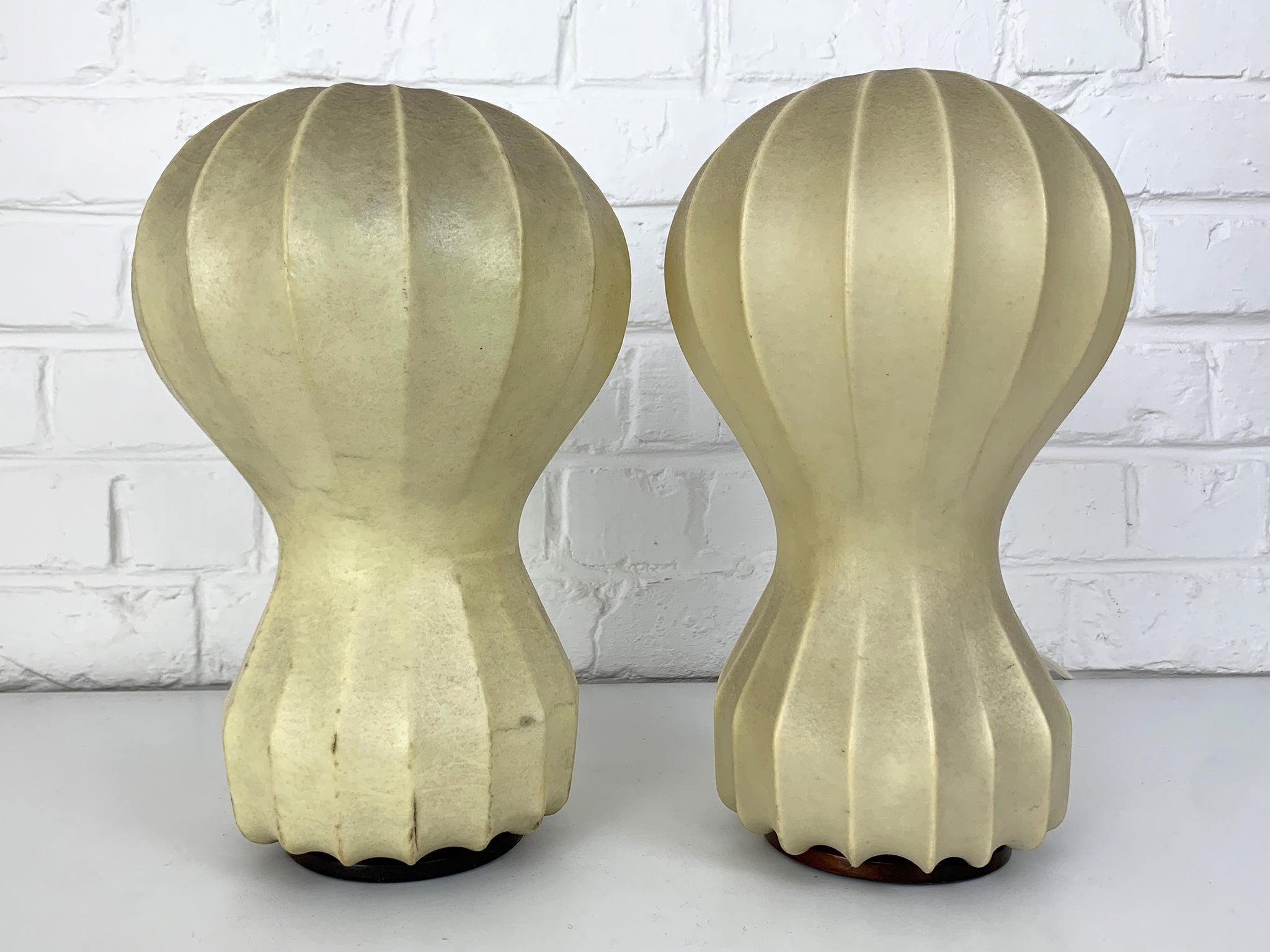 Pair small cocoon Gatto Table Lamps Achille & Pier Castiglioni Flos Italy 1960