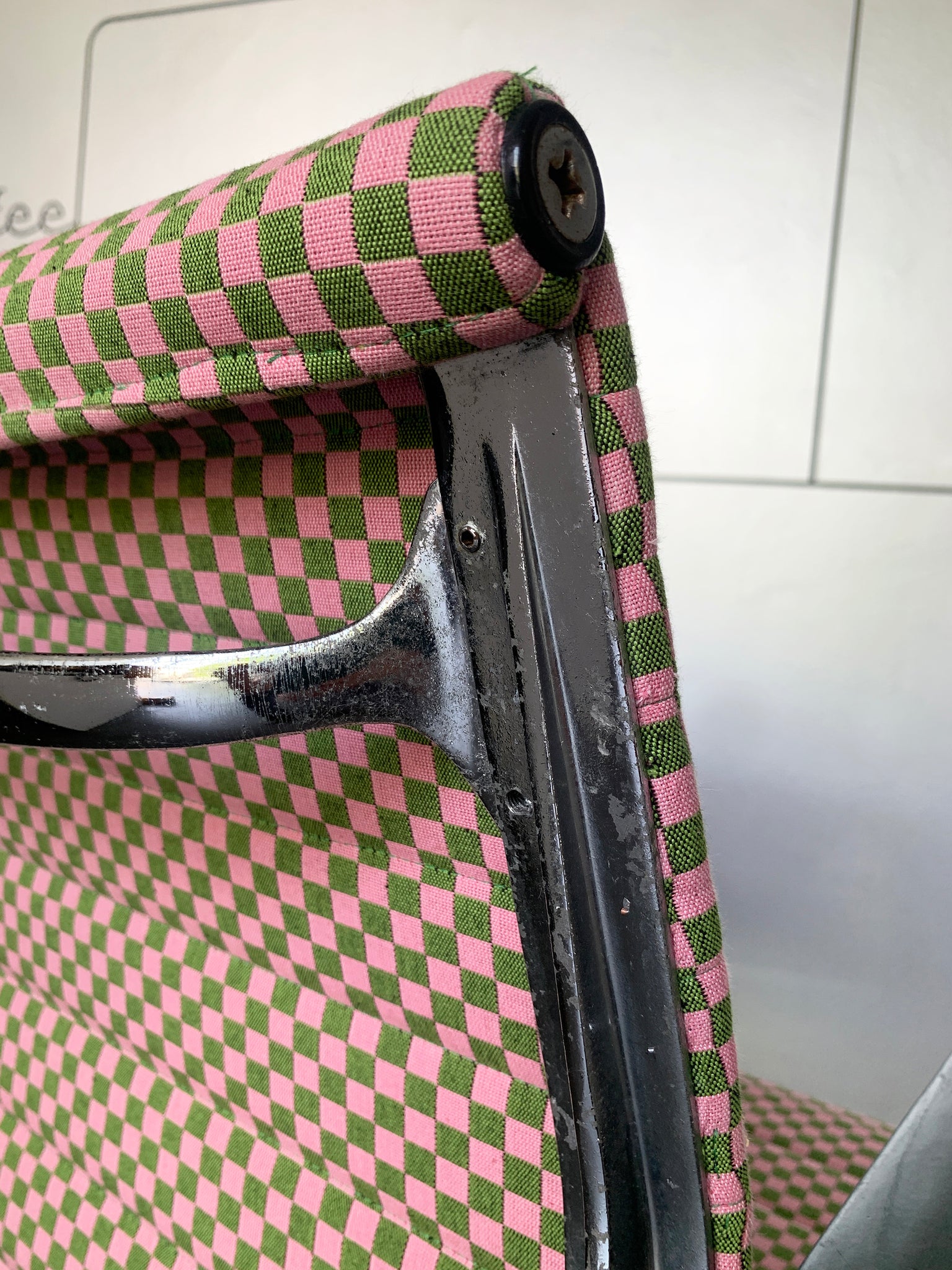 Eames EA117 Office Chair, Herman Miller 1960s – New Checker Fabric by Alexander Girard