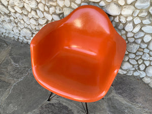 Eames DAR Chair Fiberglass on original Eiffel-base, Herman Miller, 1963