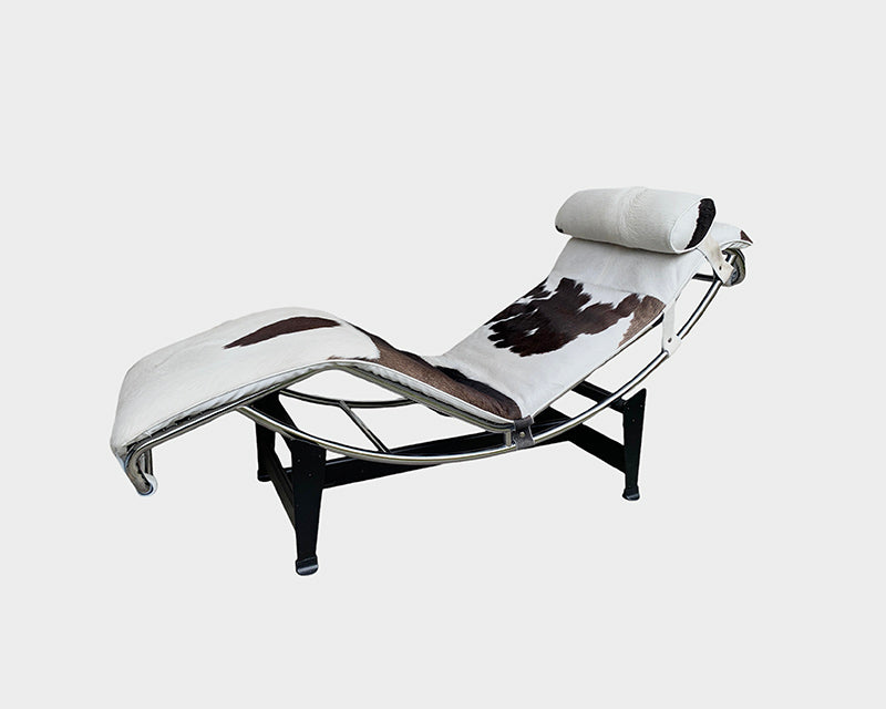 LC4 Chaise Longue by Le Corbusier, Jeanneret & Charlotte Perriand, Cassina, Cowhide, 1980s