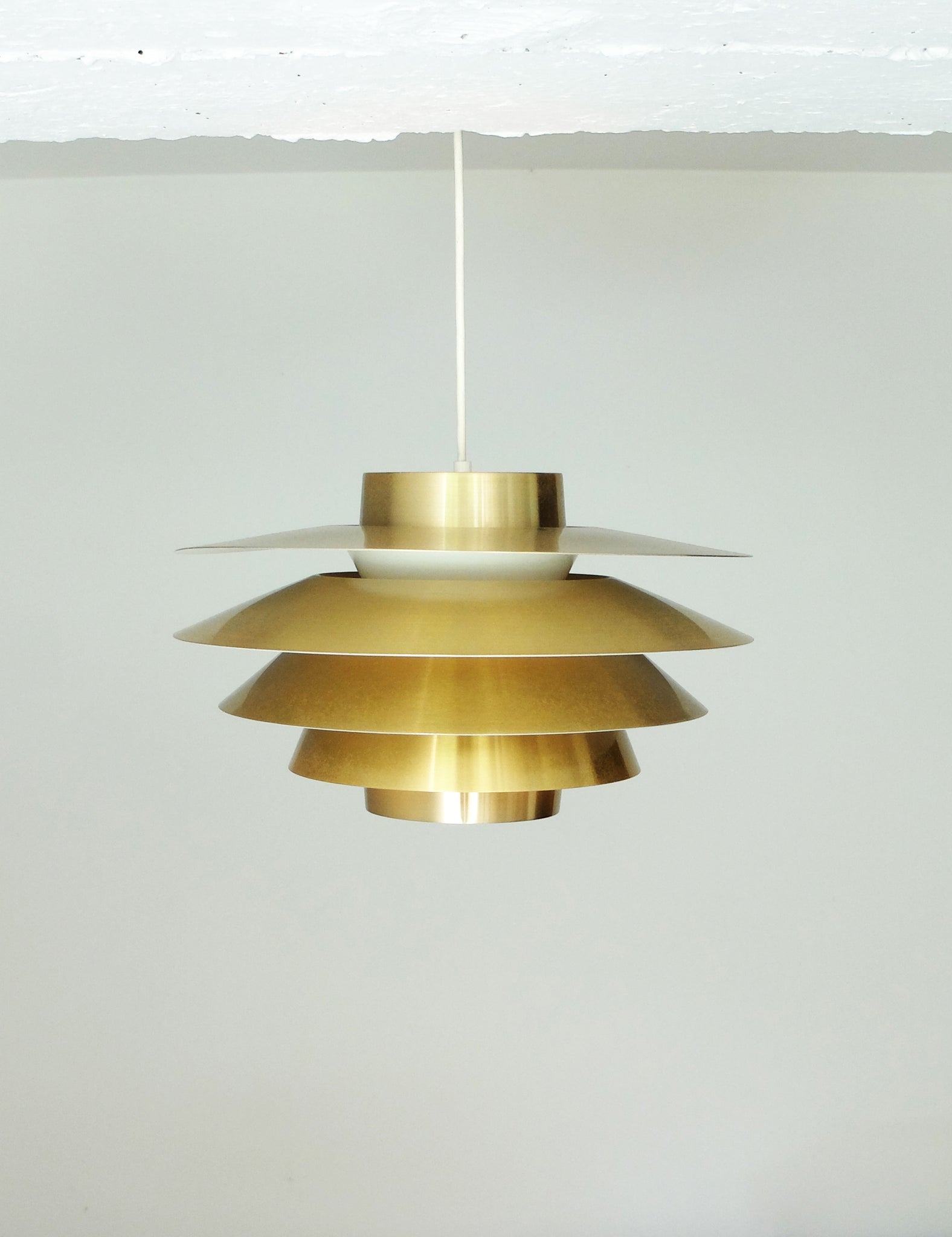 Danish discount pendant lamp