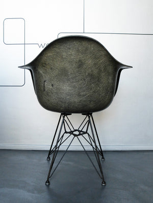 DAR Fiberglass Armchair with Rope-Edge on original Eiffel Base by Charles Eames for Zenith, pre Herman Miller 1950