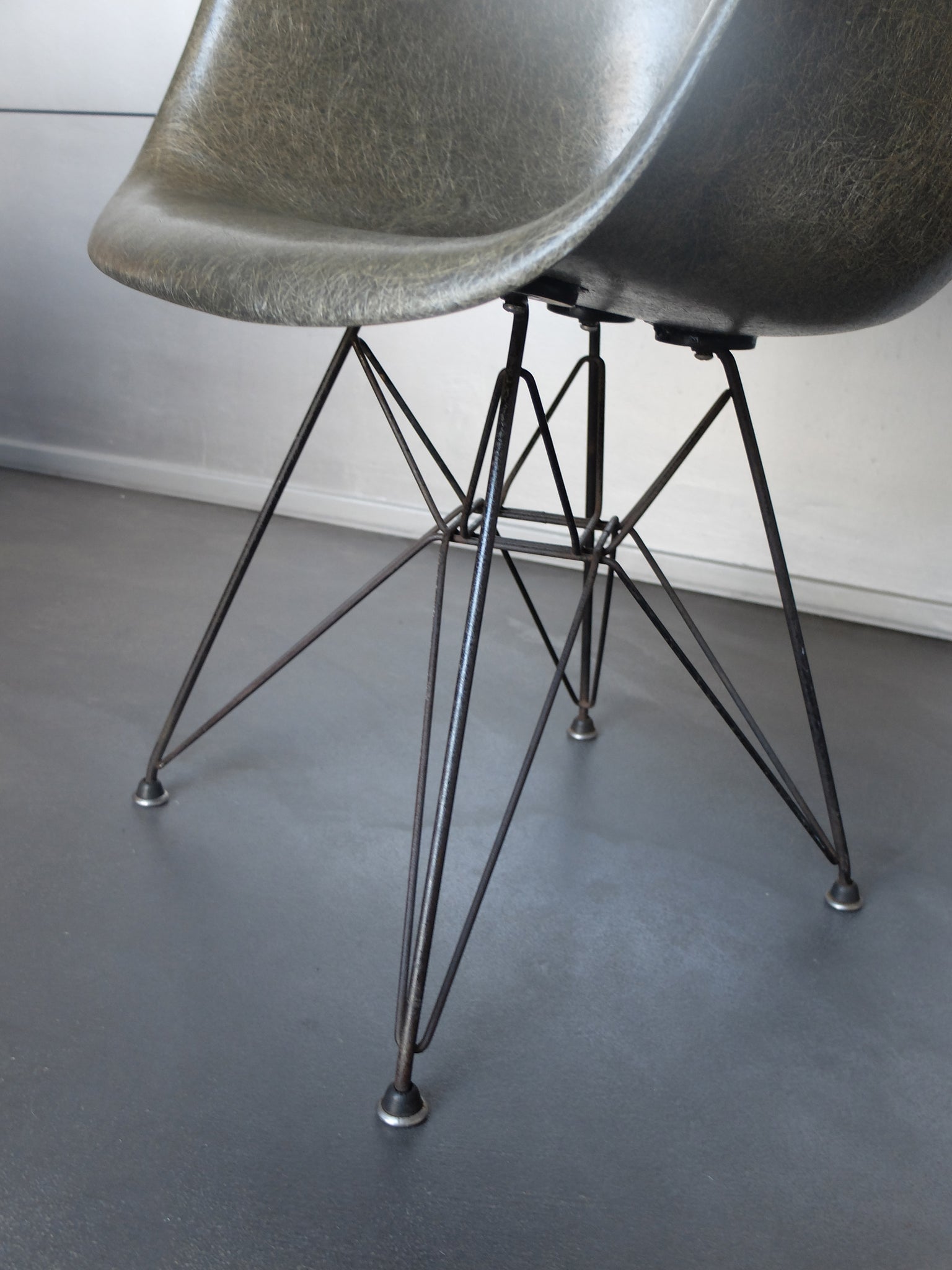 DAR Fiberglass Armchair with Rope-Edge on original Eiffel Base by Charles Eames for Zenith, pre Herman Miller 1950