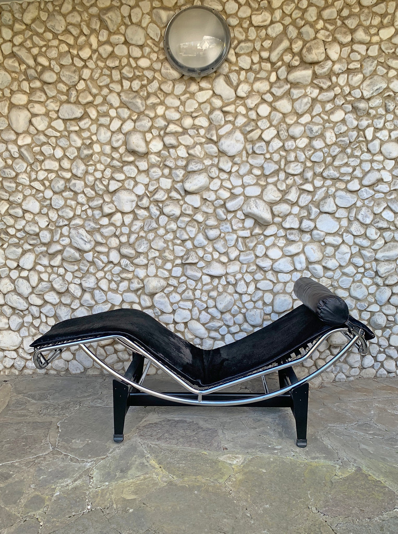 Chaise Longue LC4 Nr 1153 by Le Corbusier, Jeanneret & Perriand, Cassi –  Bert Mauritz
